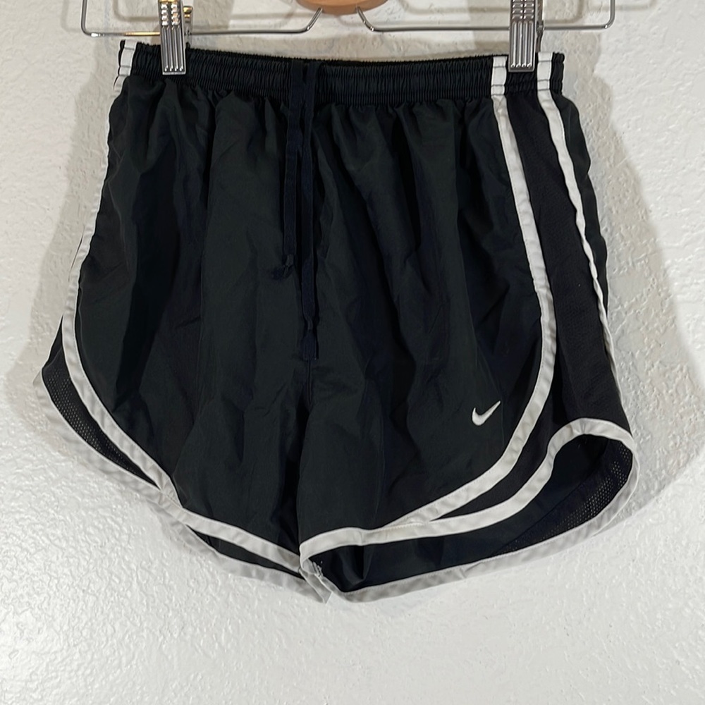 NIKE 3.0" TEMPO DRI-FIT Track Shorts-Black/White Size Small - Picture 3 of 8